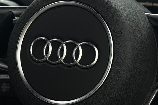 Audi TT Photo 22