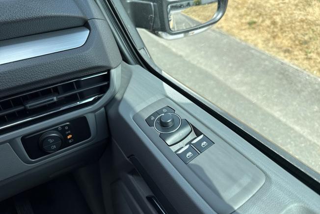 VOLKSWAGEN Transporter Photo 41