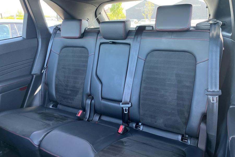Ford Kuga Photo autoimg-5a9cac5b7daede48c7612d29690d5cbb47e4e485.jpg