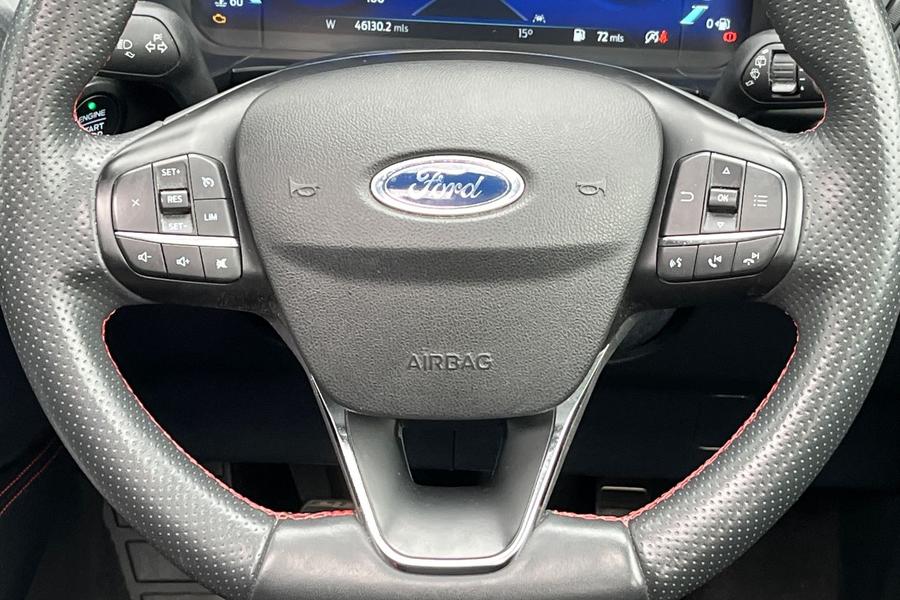 Ford Kuga Photo autoimg-5a9d12790253452f1b78f35983b94ab2ed13ffd3.jpg