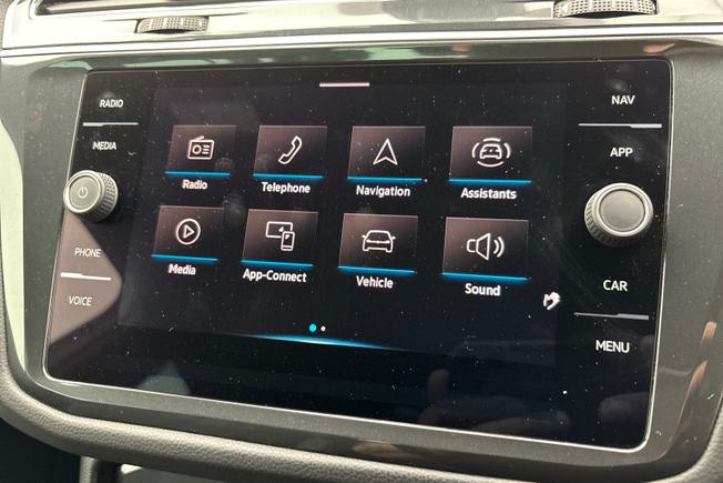 VOLKSWAGEN Tiguan Photo 23