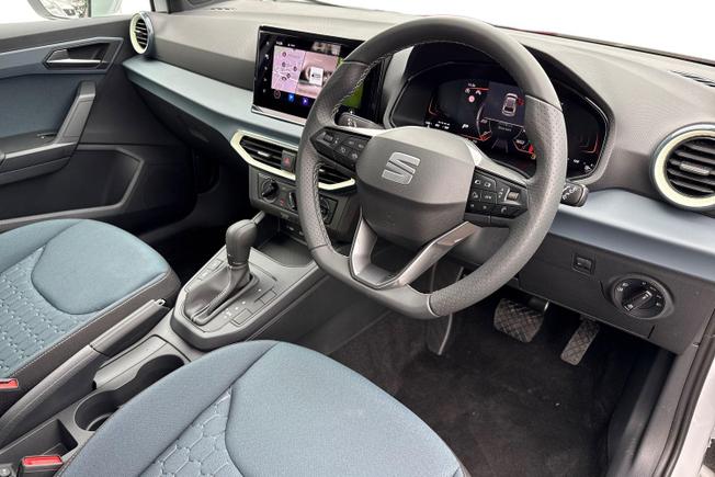SEAT Ibiza Photo 6