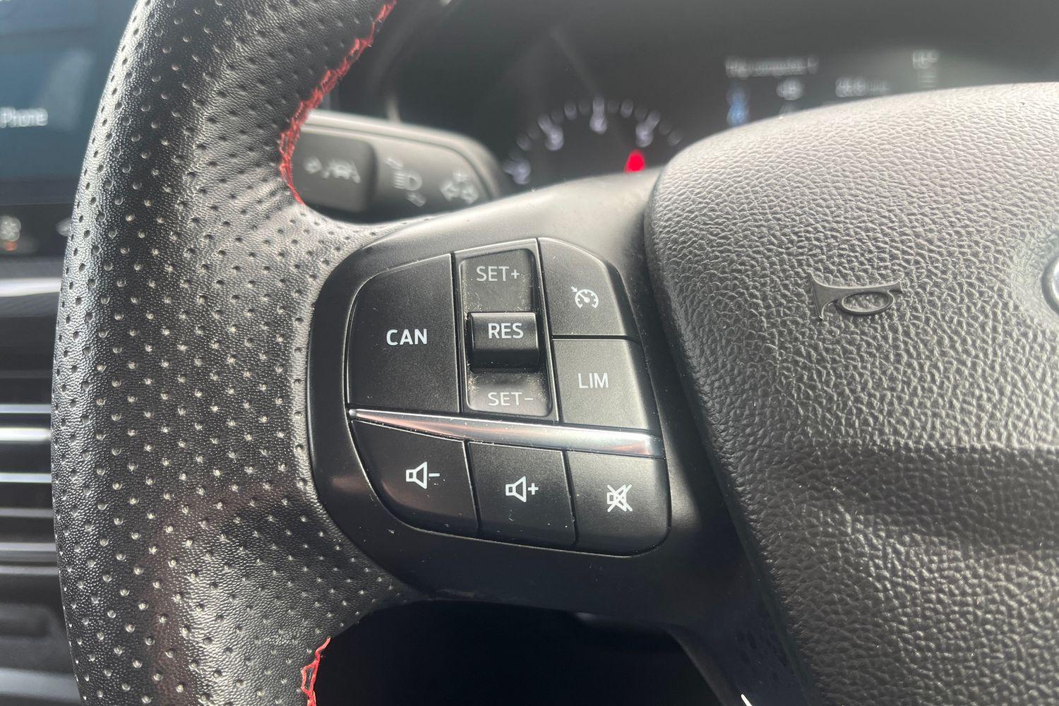 Ford FOCUS Photo 25