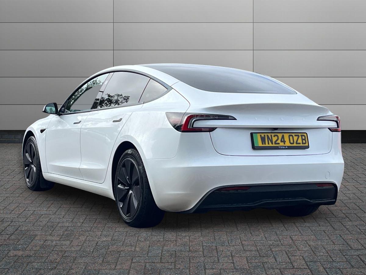 TESLA Model 3 Photo 1