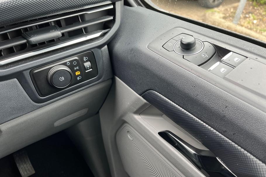 Used Ford TRANSIT CUSTOM WP75LGC 17