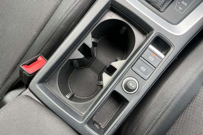 AUDI Q3 Photo 29