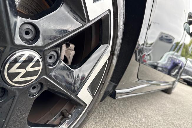 VOLKSWAGEN Golf Photo 22