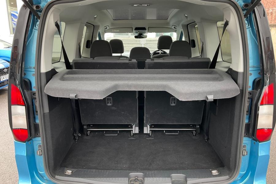 Ford Grand Tourneo Connect Photo autoimg-5aaa285878a963ed331dd09070a0ed51ec60fcb2.jpg