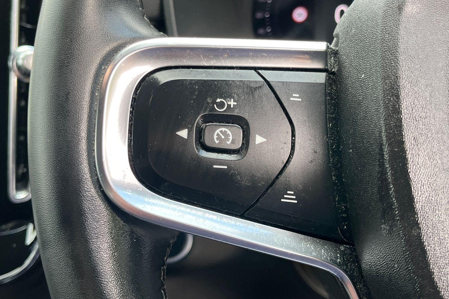 Volvo XC40 Photo 38