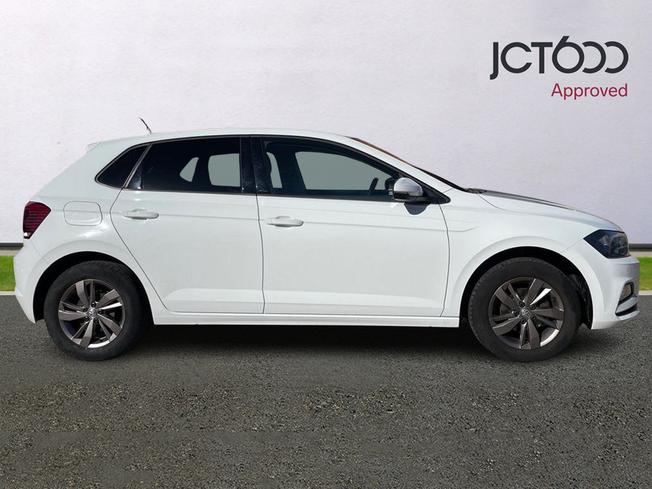 VOLKSWAGEN Polo Photo 4