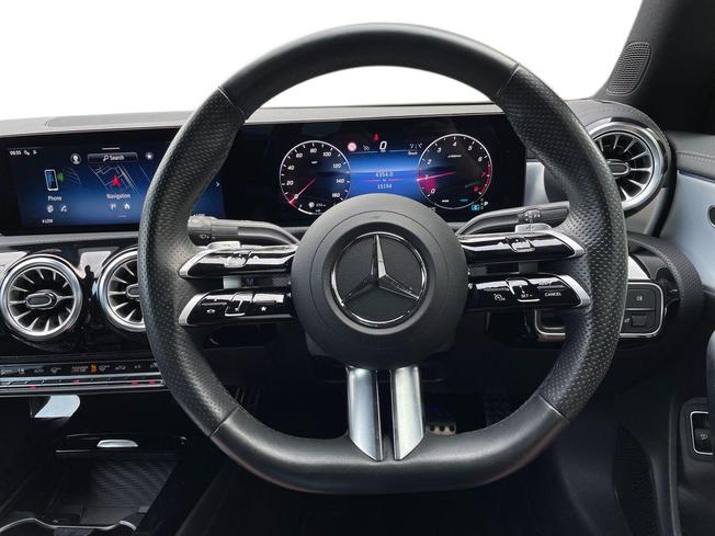 MERCEDES-BENZ CLA Photo 11
