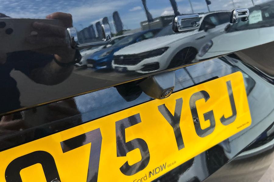 Ford Kuga Photo autoimg-5ab034cea6ebac934b69e86d4a782ebdbbaf8b44.jpg