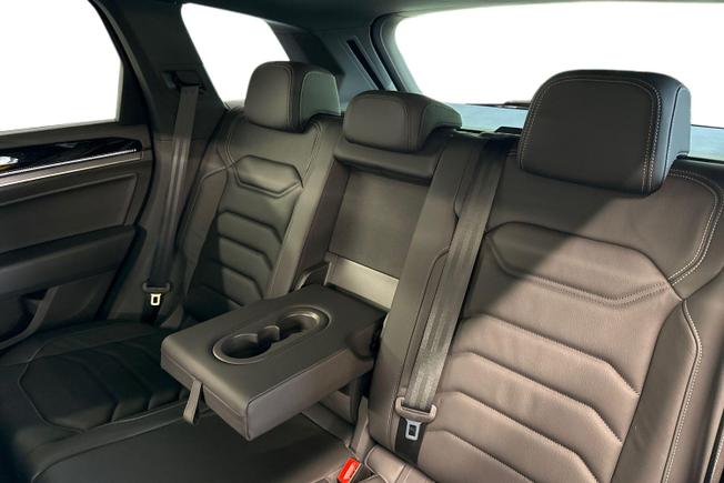 Volkswagen Touareg Photo 9