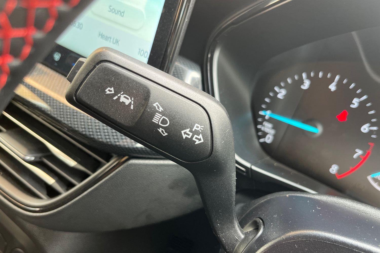 Ford FOCUS Photo 13