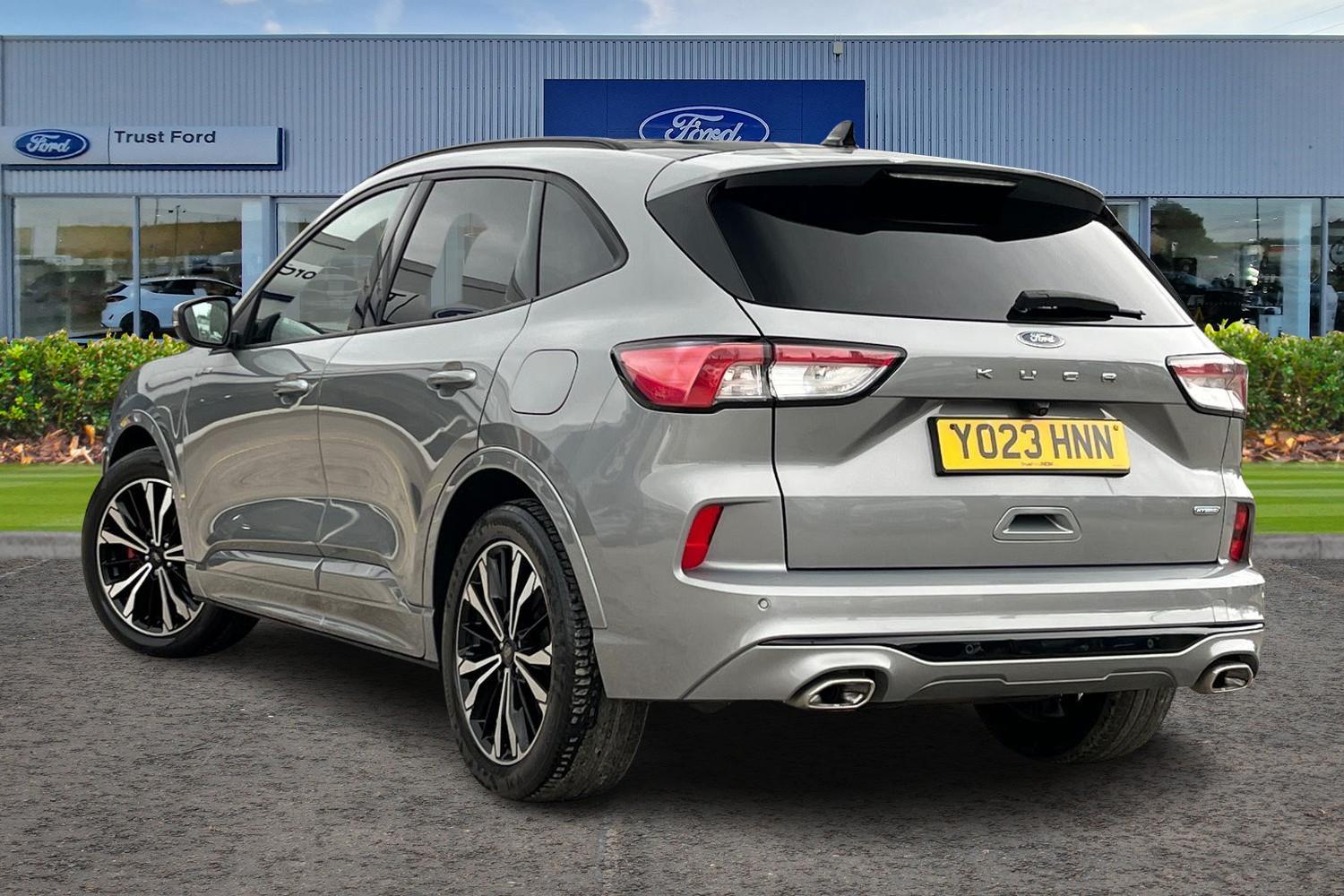 Ford Kuga Photo 1