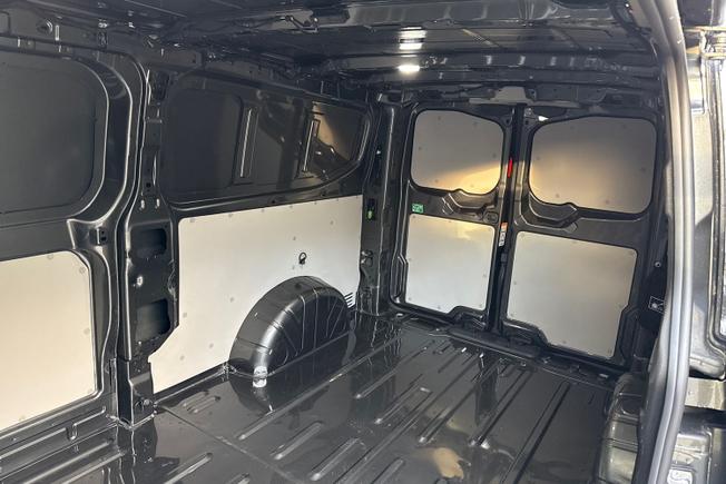 Volkswagen E-Transporter Photo 9
