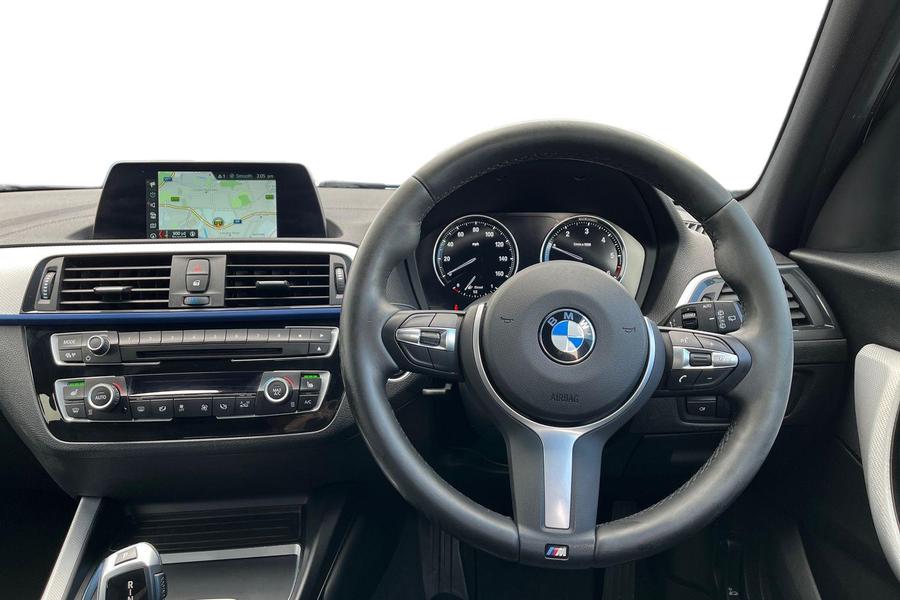 BMW 1 Series Photo autoimg-5abb3dd803e5211ca74cfcf658949145cbd26bd2.jpg