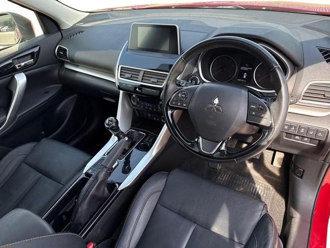 MITSUBISHI Eclipse Cross Photo 6