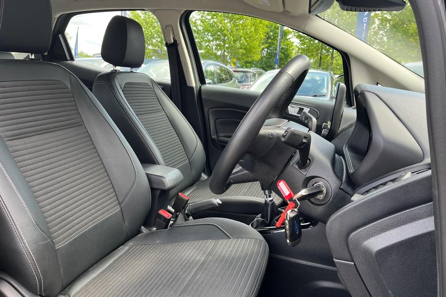 Ford ECOSPORT Photo autoimg-5abe6d4e815d097f21c8c0be83eed35522cbd138.jpg