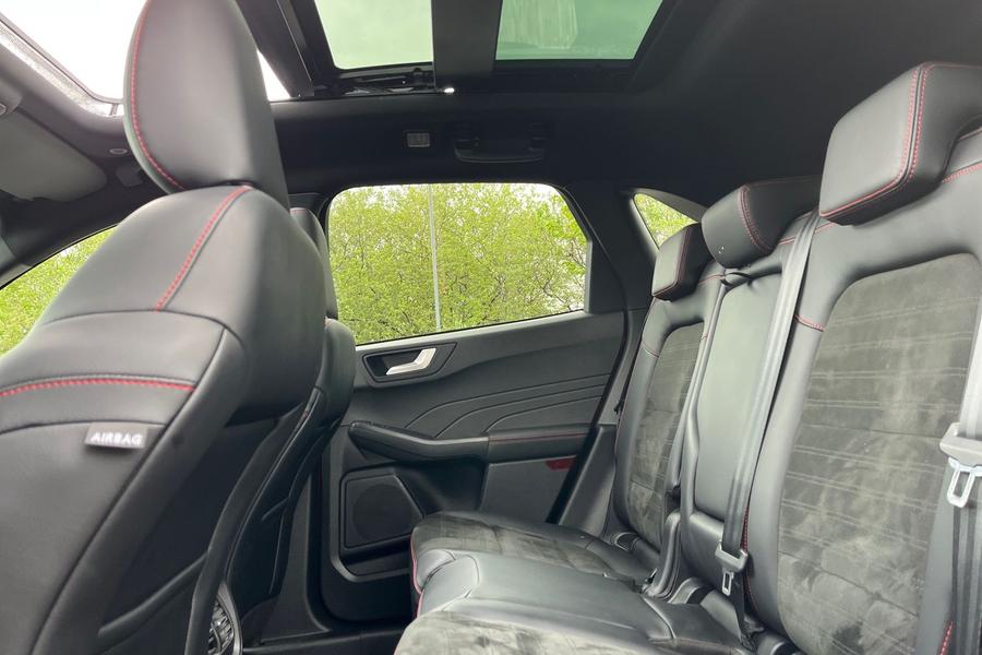 Ford KUGA Photo autoimg-5ac035c1415c72aed86791cf33161147243c6755.jpg