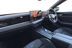 VOLKSWAGEN Passat Photo 2
