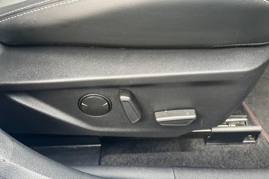 Ford FOCUS Photo autoimg-5ac42991de7b2ff0acf366691faf9a8ce3e058c0.jpg