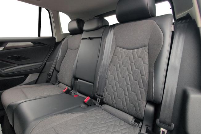 VOLKSWAGEN Tiguan Photo 9