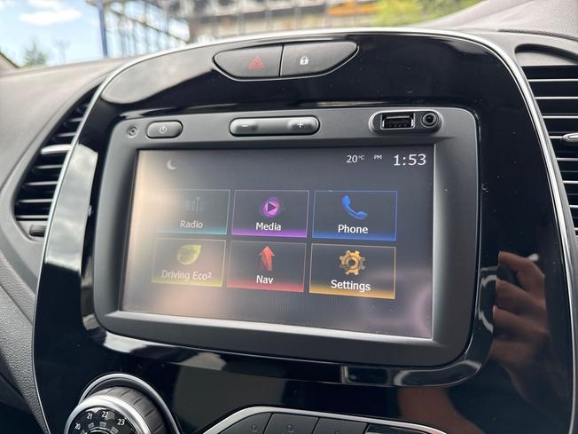 RENAULT Captur Photo 13