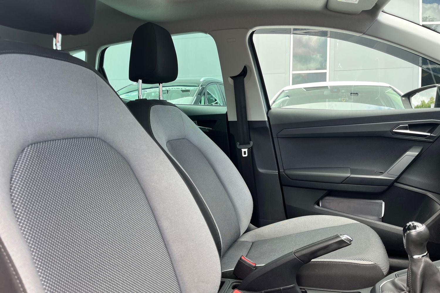 SEAT IBIZA Photo 16