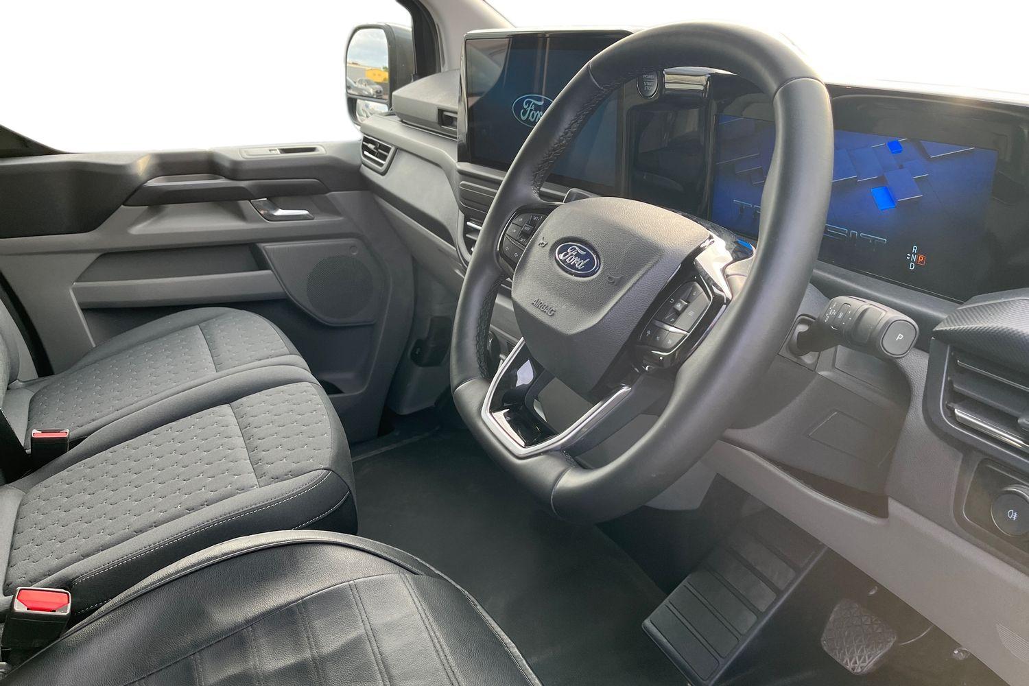 Ford TRANSIT CUSTOM Photo 13
