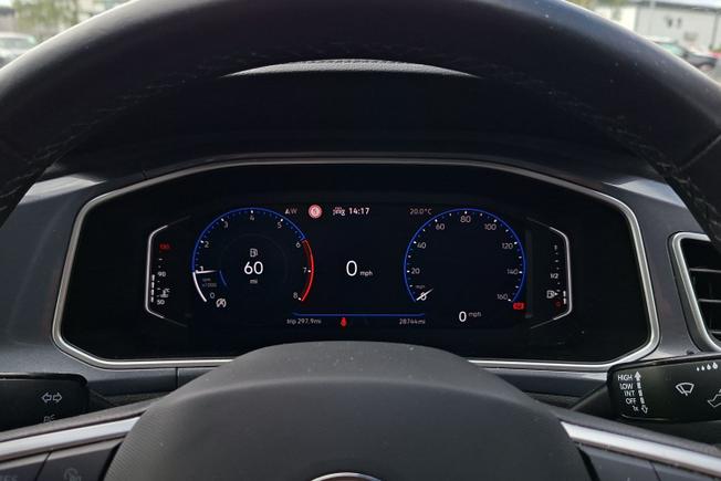 VOLKSWAGEN T-Roc Photo 15