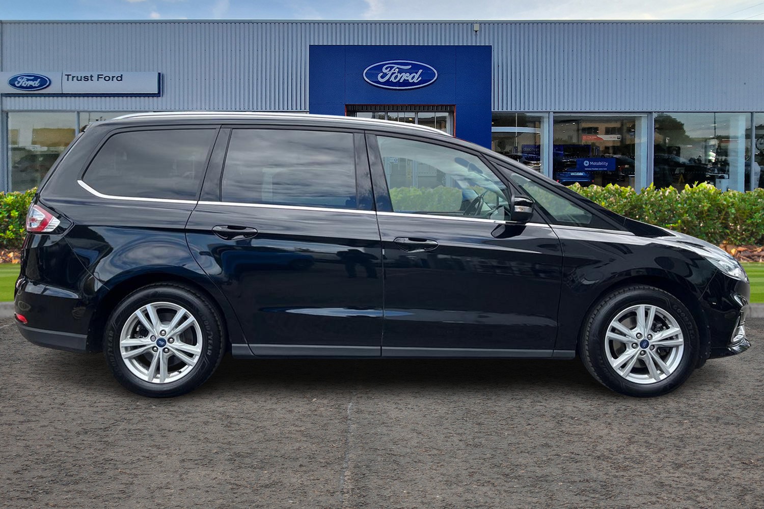 Ford GALAXY Photo 2