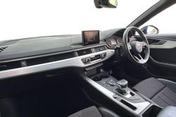 Audi A4 Avant Photo 2