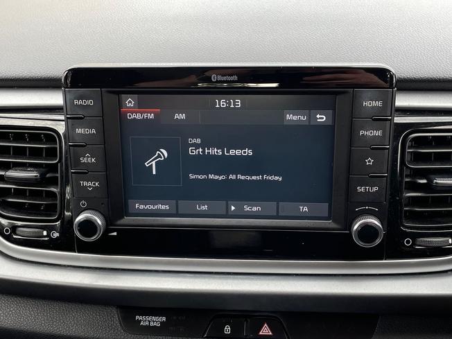 KIA Rio Photo 13