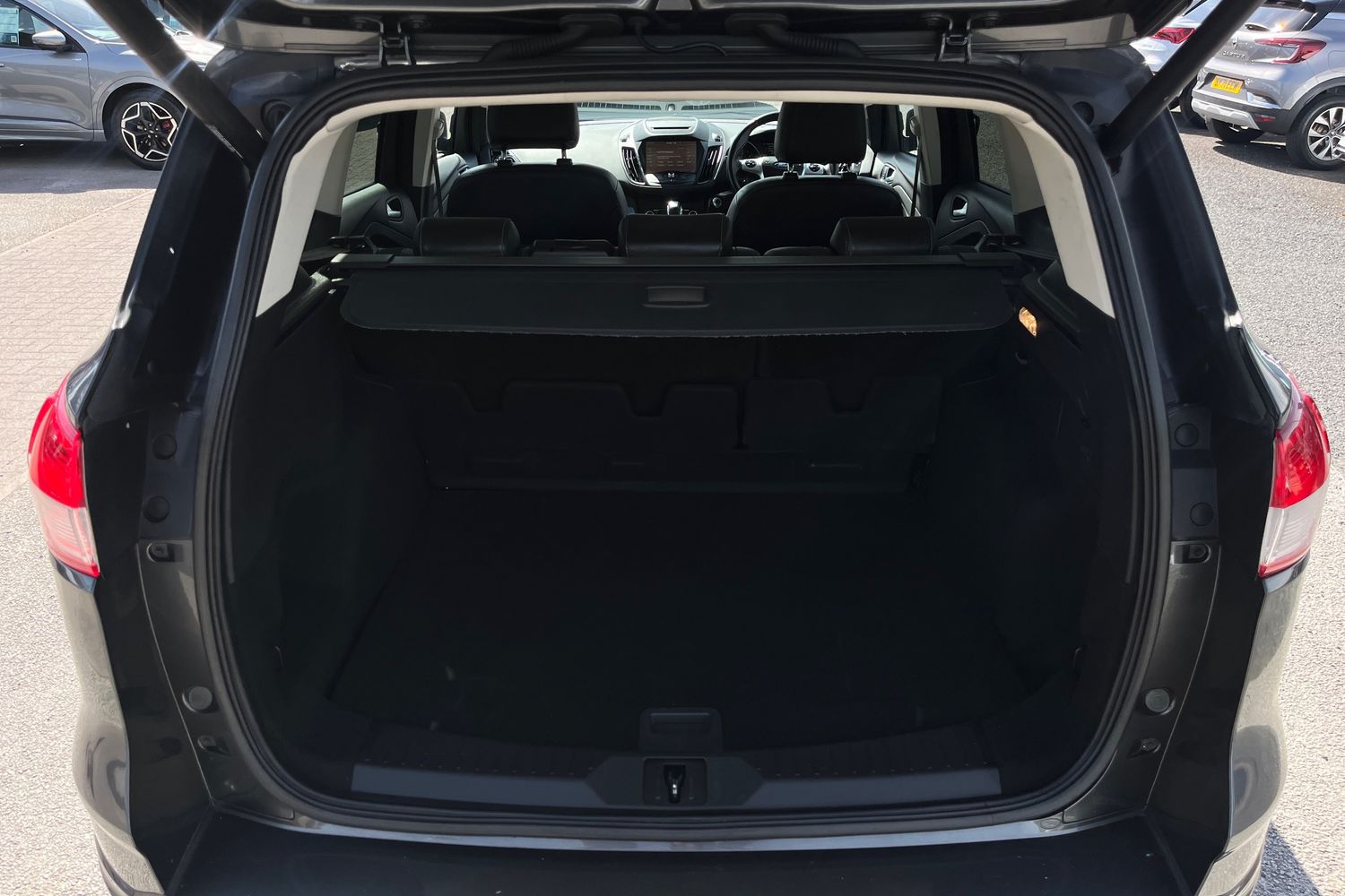 Ford KUGA Photo 20