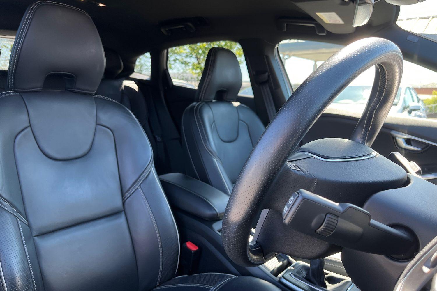 Volvo V40 Photo 16