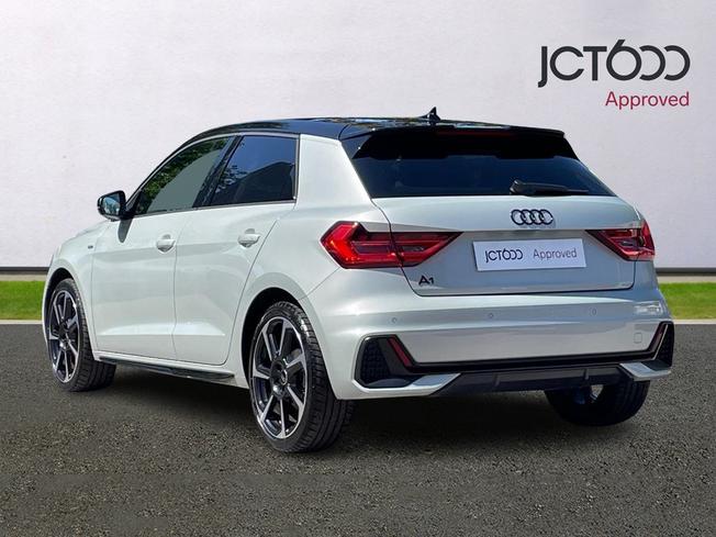 AUDI A1 Photo 3