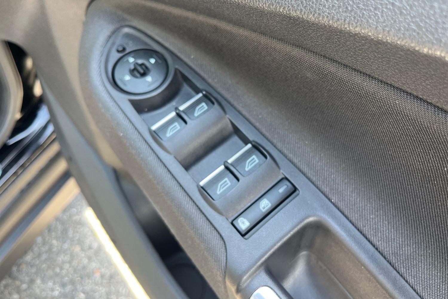 Ford C-Max Photo 15
