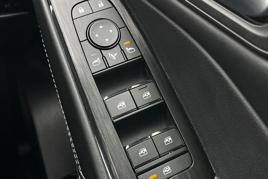 Nissan Qashqai Photo autoimg-5ae00a93b018ee5db5a787c51cff9d9c46965622.jpg