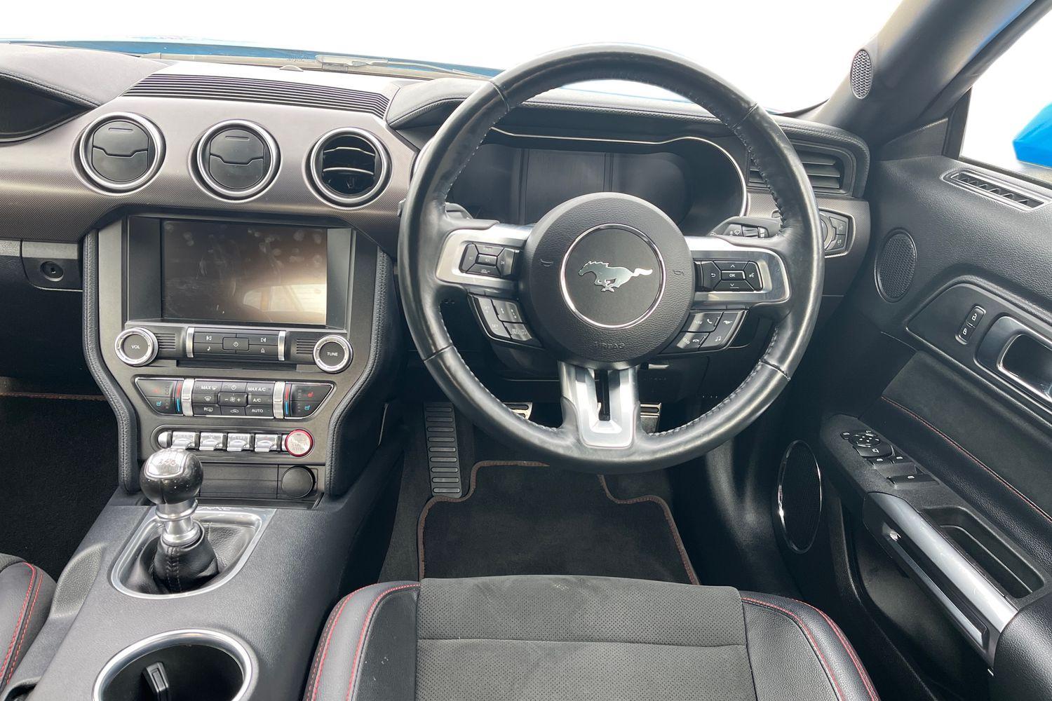 Ford Mustang Photo 10