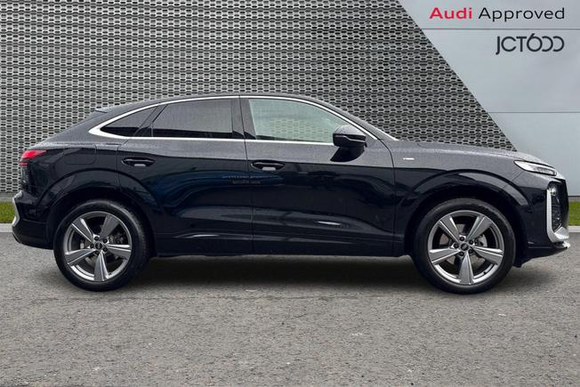 AUDI Q3 Photo 4