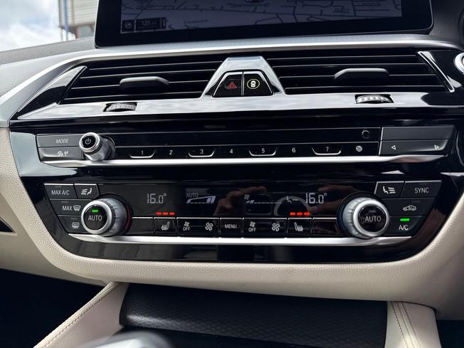 BMW 5 Series Photo 40