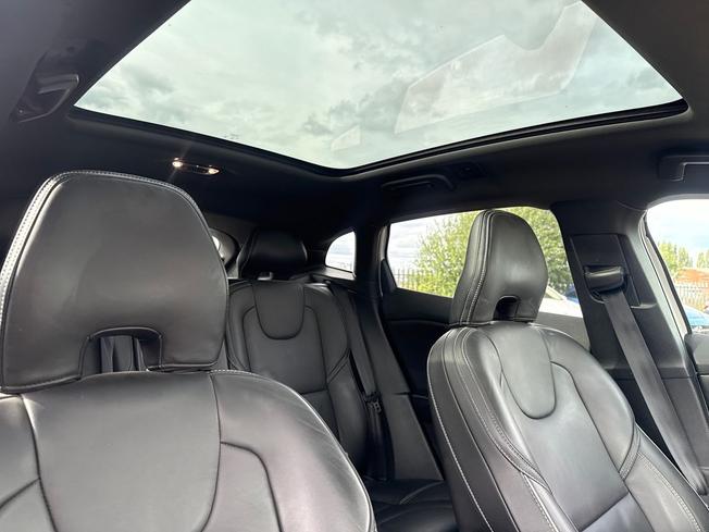 VOLVO V40 Photo 36