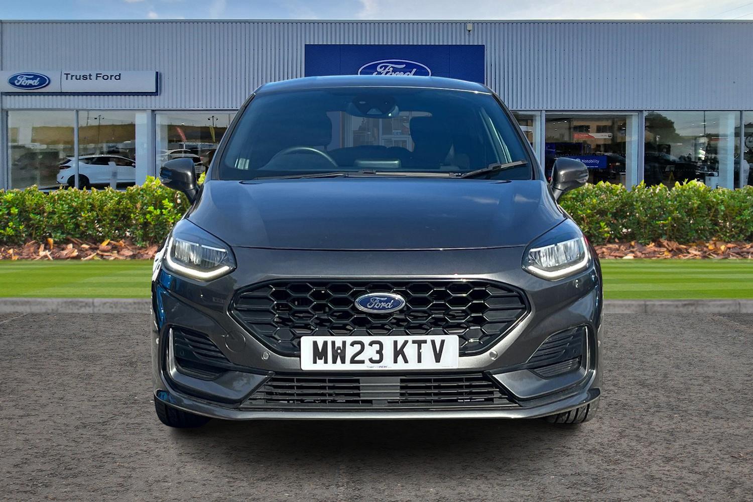 Ford Fiesta Photo 5