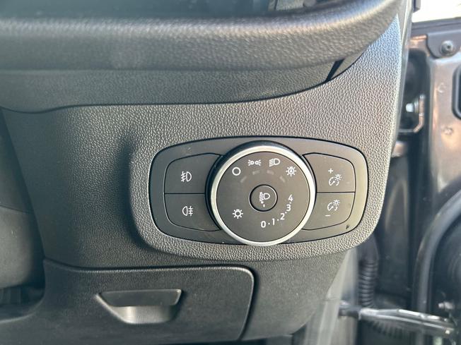 FORD Fiesta Photo 38