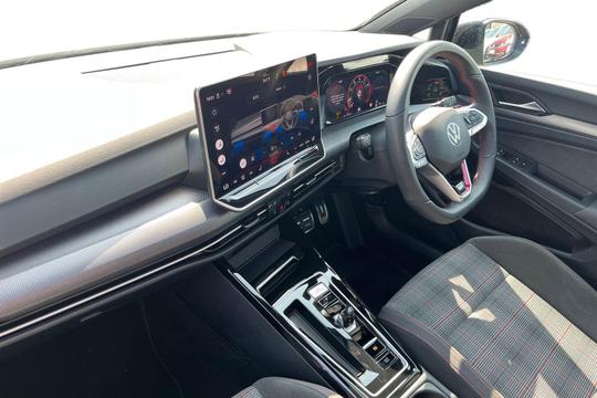 Volkswagen Golf Photo autoimg-5aebad5da90b5e4e7777516919345f22ea4cd600.jpg