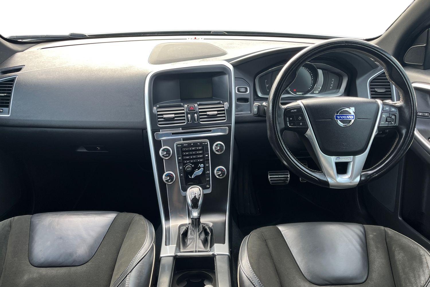Volvo XC60 Photo 9
