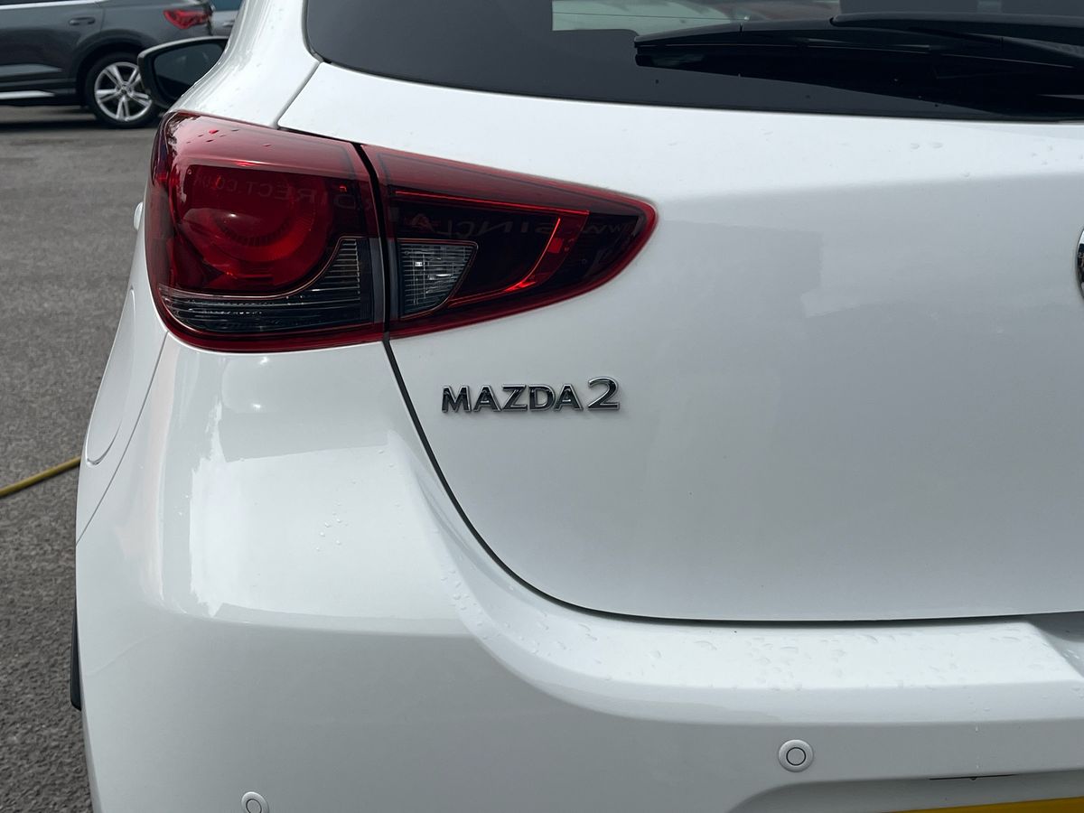 Mazda Mazda2 Photo 18