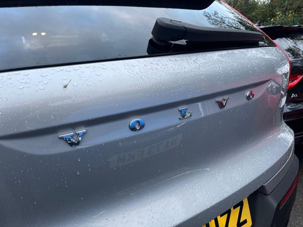 Volvo XC40 Photo autoimg-5af500eca5c5ef9cb67d01529a1385c2c97c64fe.jpg