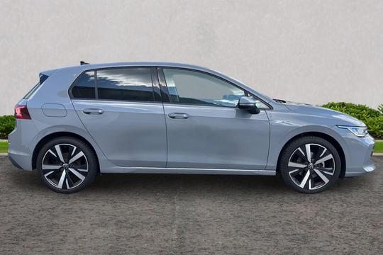 Volkswagen Golf Photo autoimg-5af7401f7006b05d65b2e962d426c376961d0e47.jpg